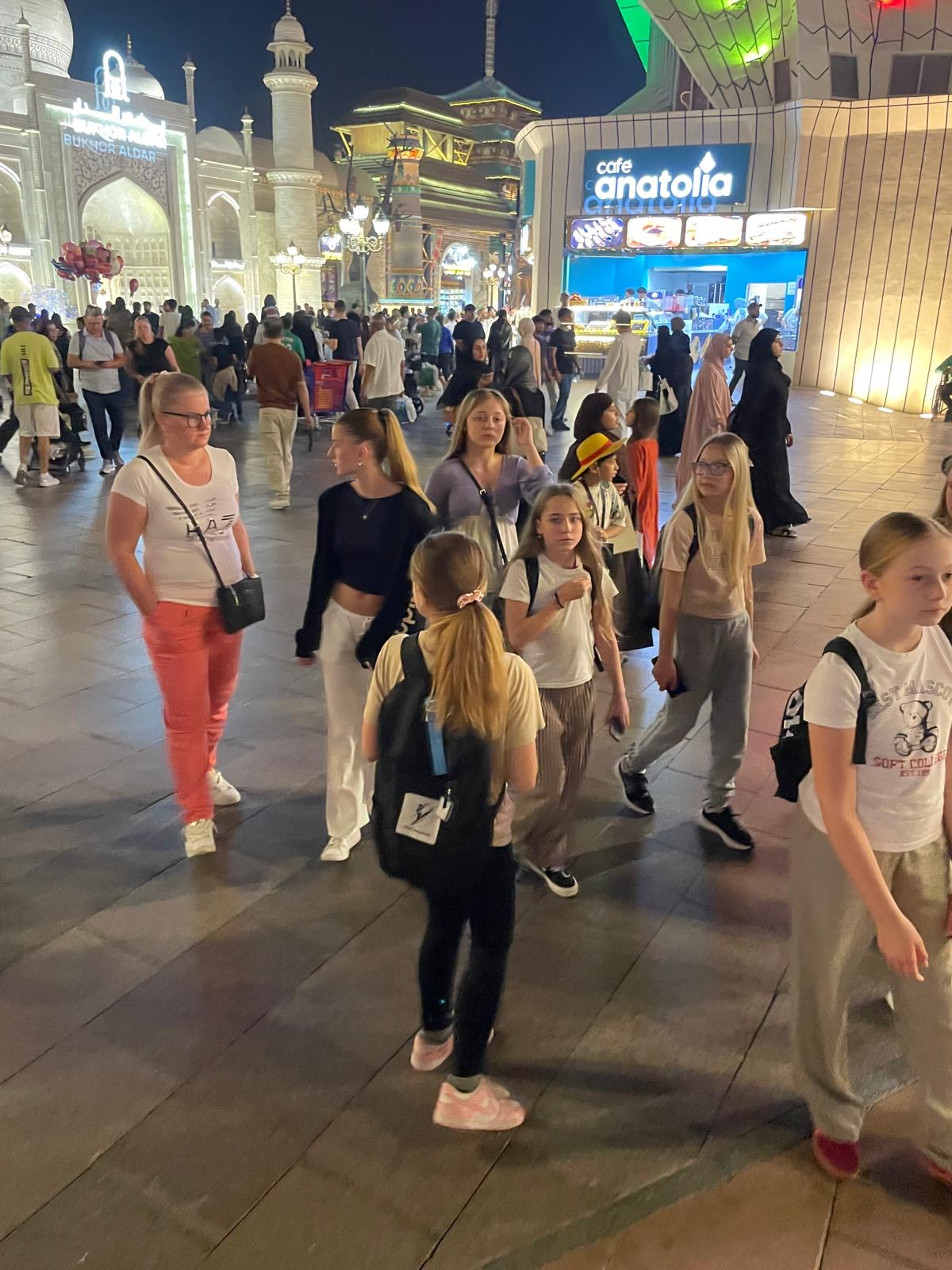 f9d5c632-b955-4fa5-a7b1-c98ee2e3c71c